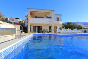 Apartments with a swimming pool Zrnovnica, Split - 18147